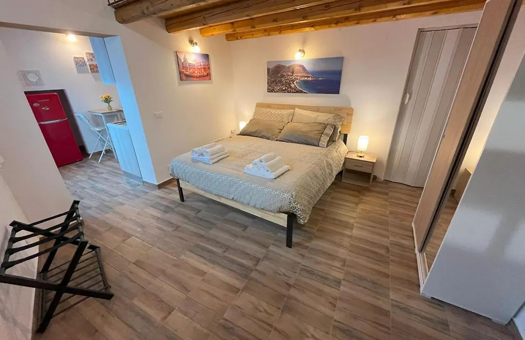 Alberto'S Place-1